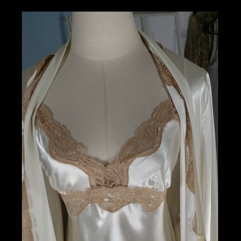 Satin White 2 Piece Peignoir Set M/L Robe Gown Lace Bridal Honeymoon Cocquette - Picture 12 of 14